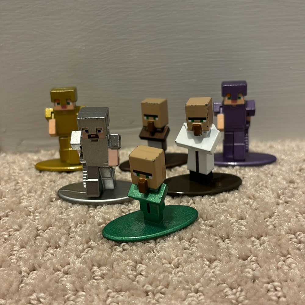 Minecraft metal figurines LOT